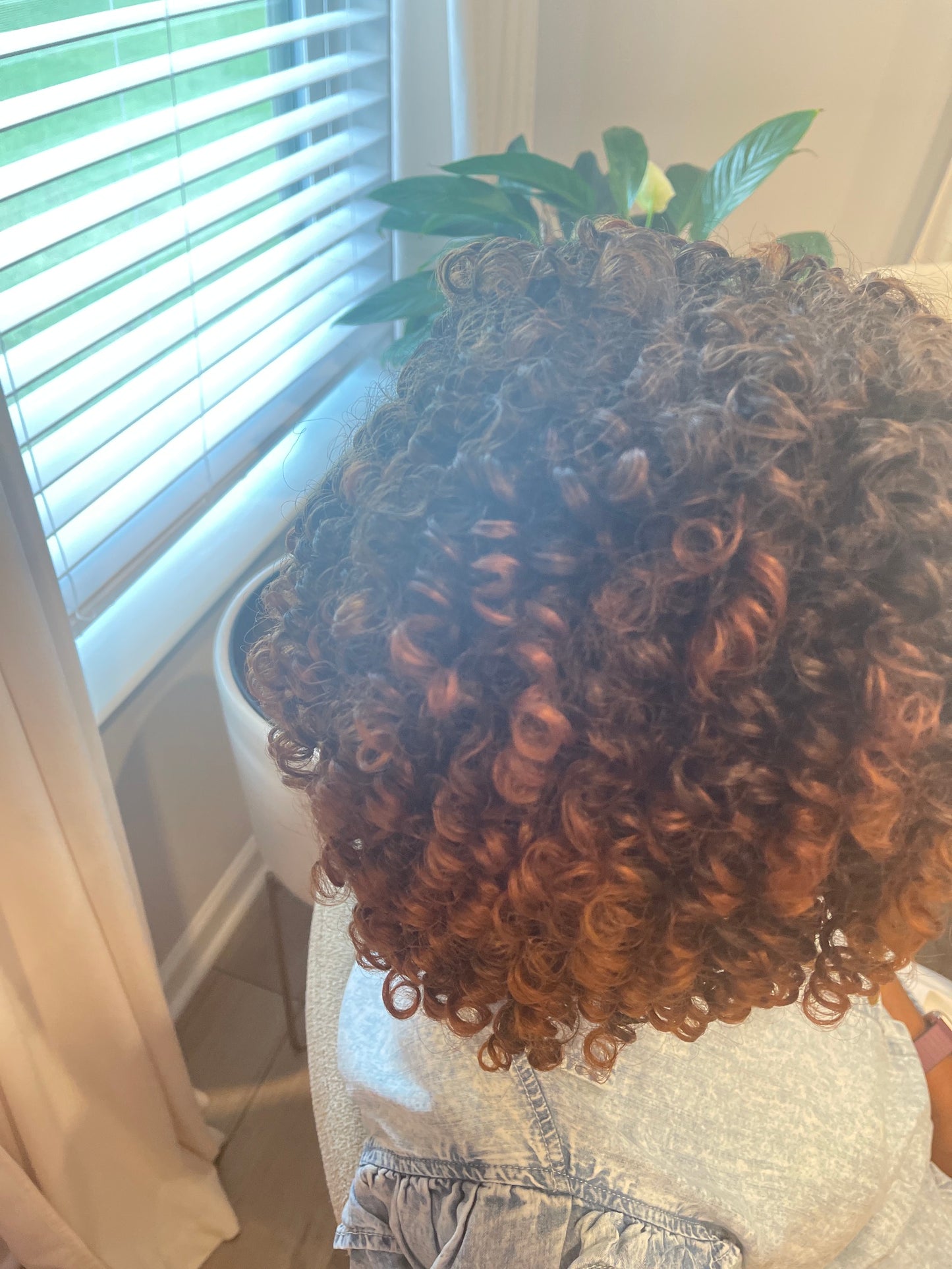 Custom unit deep wave color to the right